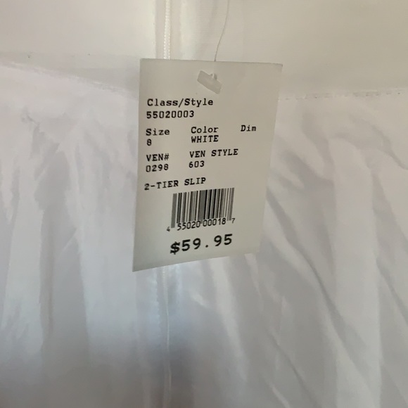 David’s Bridal Two-Tier Medium Fullness A-Line Slip Size 4 NWT - Picture 2 of 2